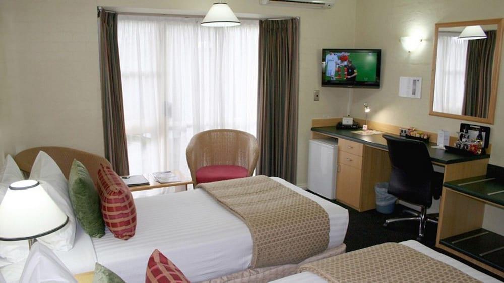 Grand Country Lodge Motel Митагонг Екстериор снимка