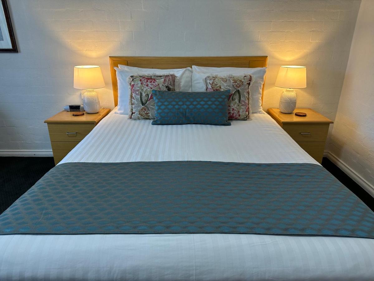 Grand Country Lodge Motel Митагонг Екстериор снимка